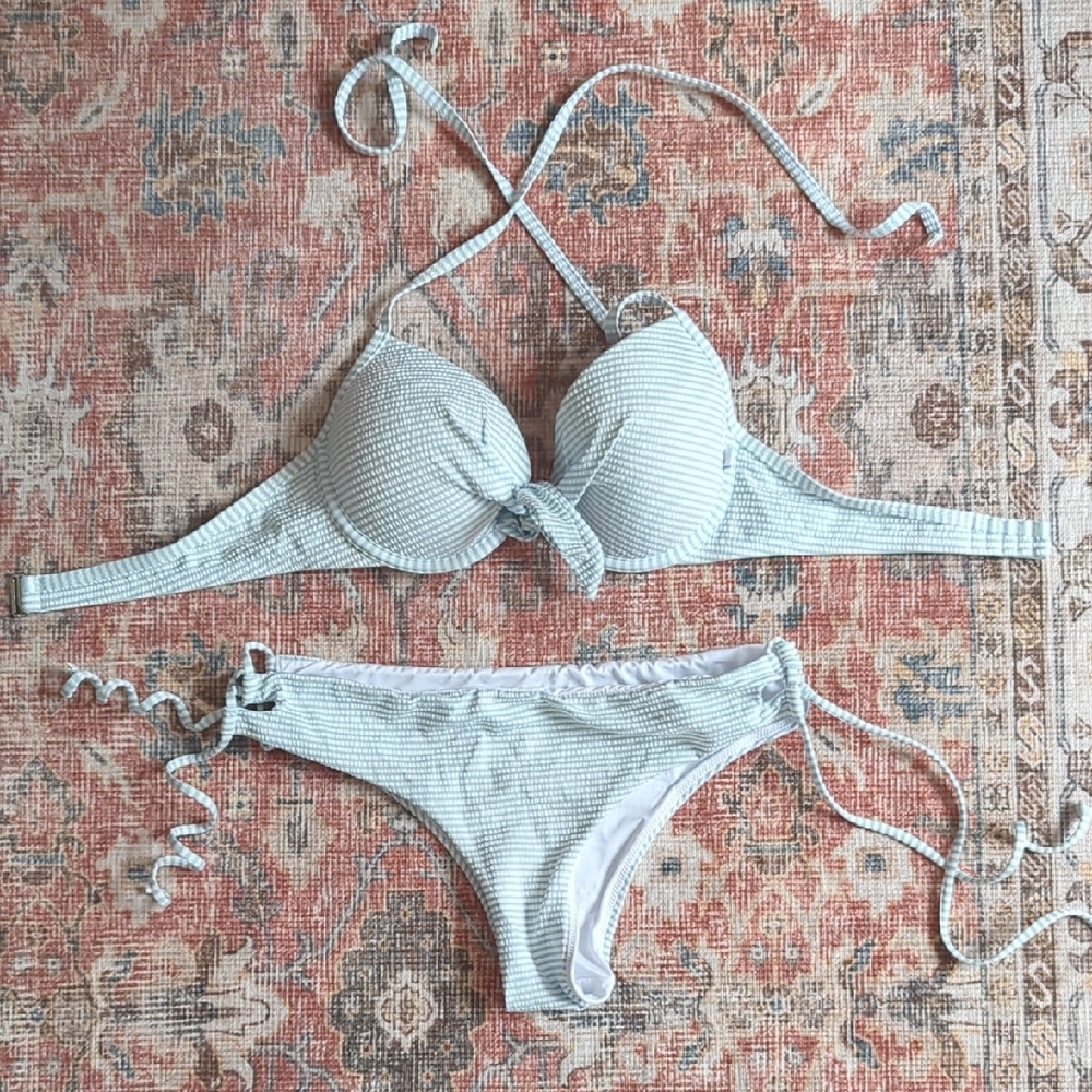 La Vie En Rose Mint Bikini Set